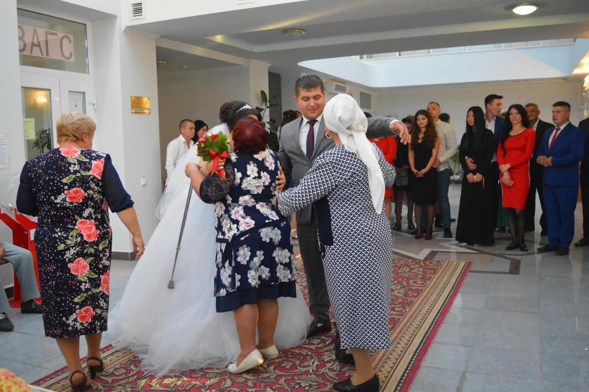 Сегодня в ЗАГСе Камско-Устьинского района заключили брак Регина Рженева и Рим Бикмуллин.