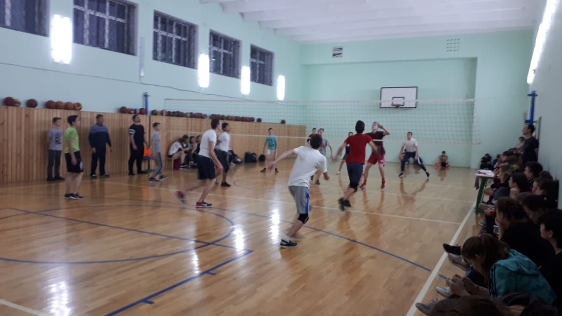 В Камском Устье прошло Первенство по волейболу (фоторепортаж)