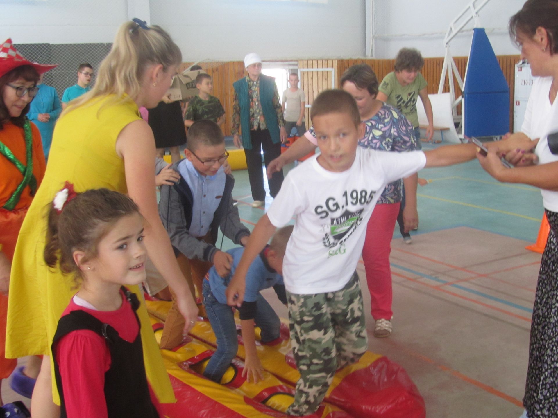 Сабантуй для особенных детей прошел сегодня в Камском Устье (фоторепортаж)