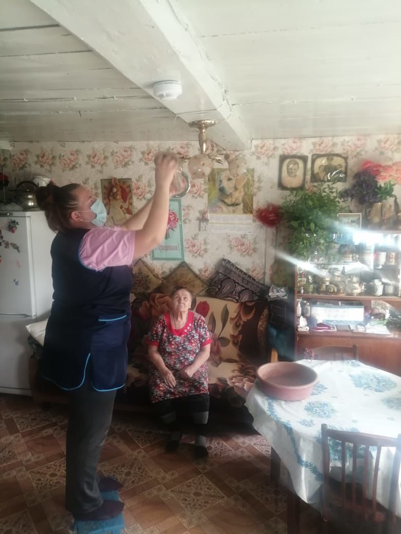 Акции помощи пожилым - «Чистый дом» и «Чистый дворик» провели в Камско-Устьинском районе
