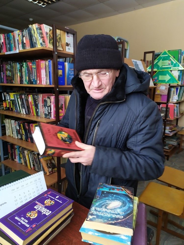 Акция «Время дарить книги» прошла в  Куйбышевском Затоне