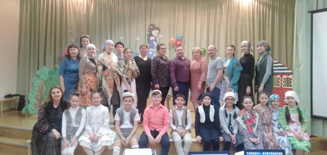 В Камскоустьинской школе прошёл отборочный тур конкурса театральных коллективов