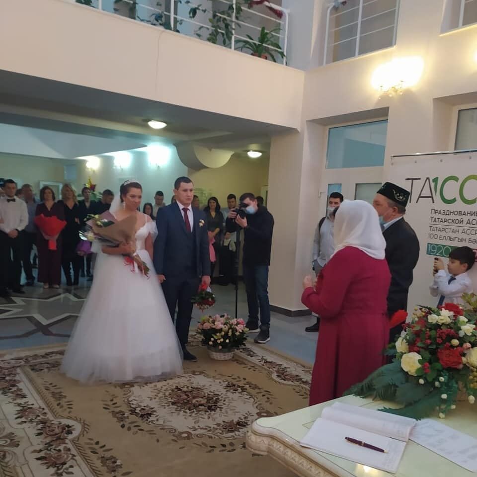 Сегодня отделом ЗАГС Камско-Устьинского  района был зарегистрирован первый брак 2021 года