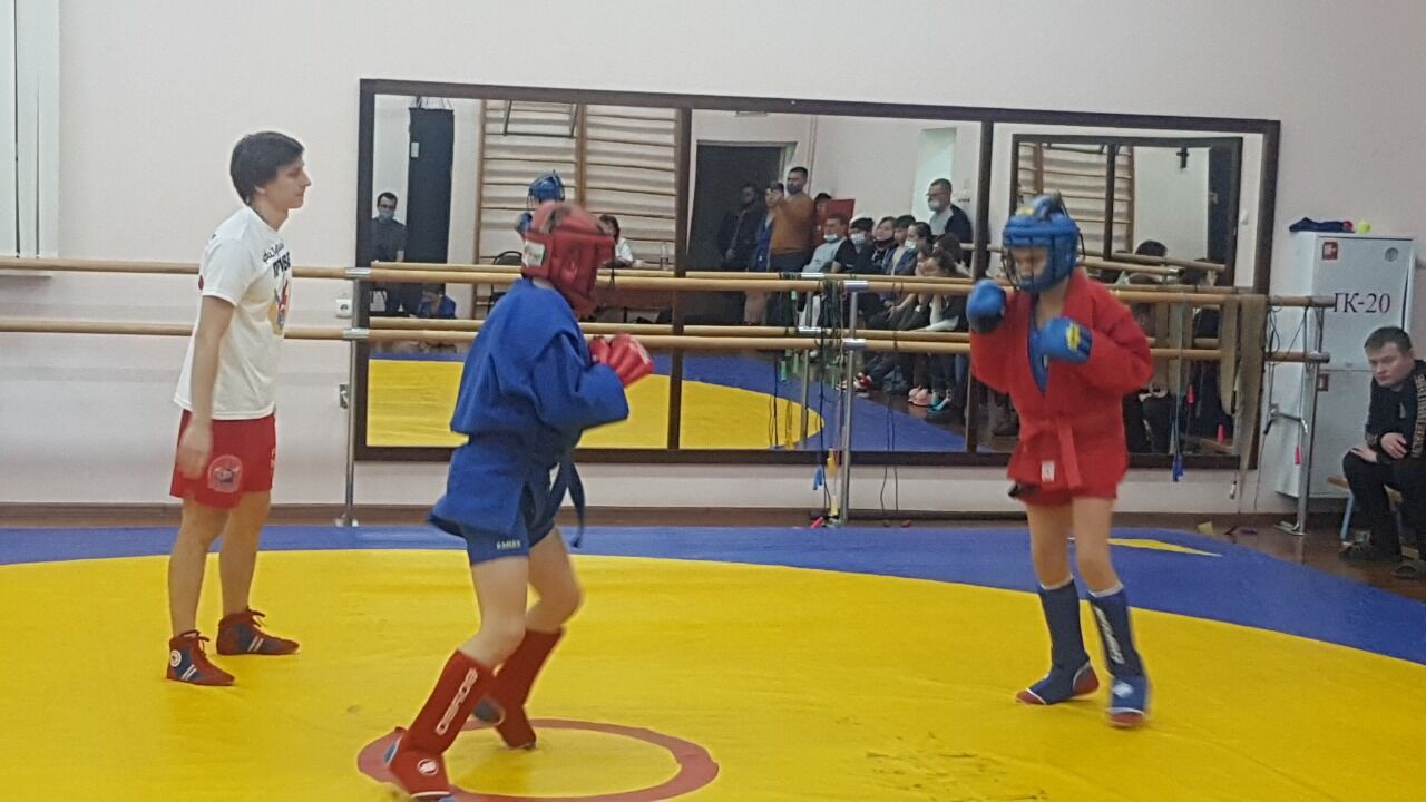 Соревнования  по армейскому рукопашному бою и самбо прошли в Камском Устье