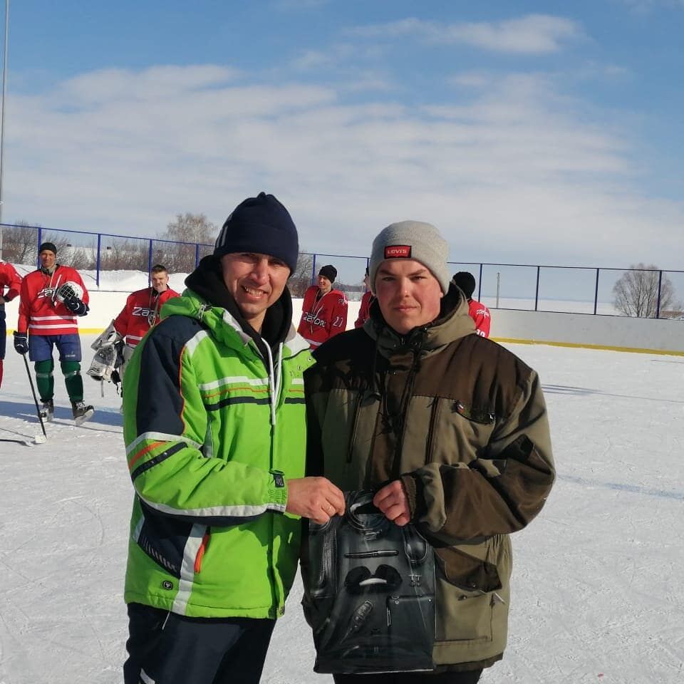 Традиционный турнир по хоккею прошёл в Куйбышевском Затоне