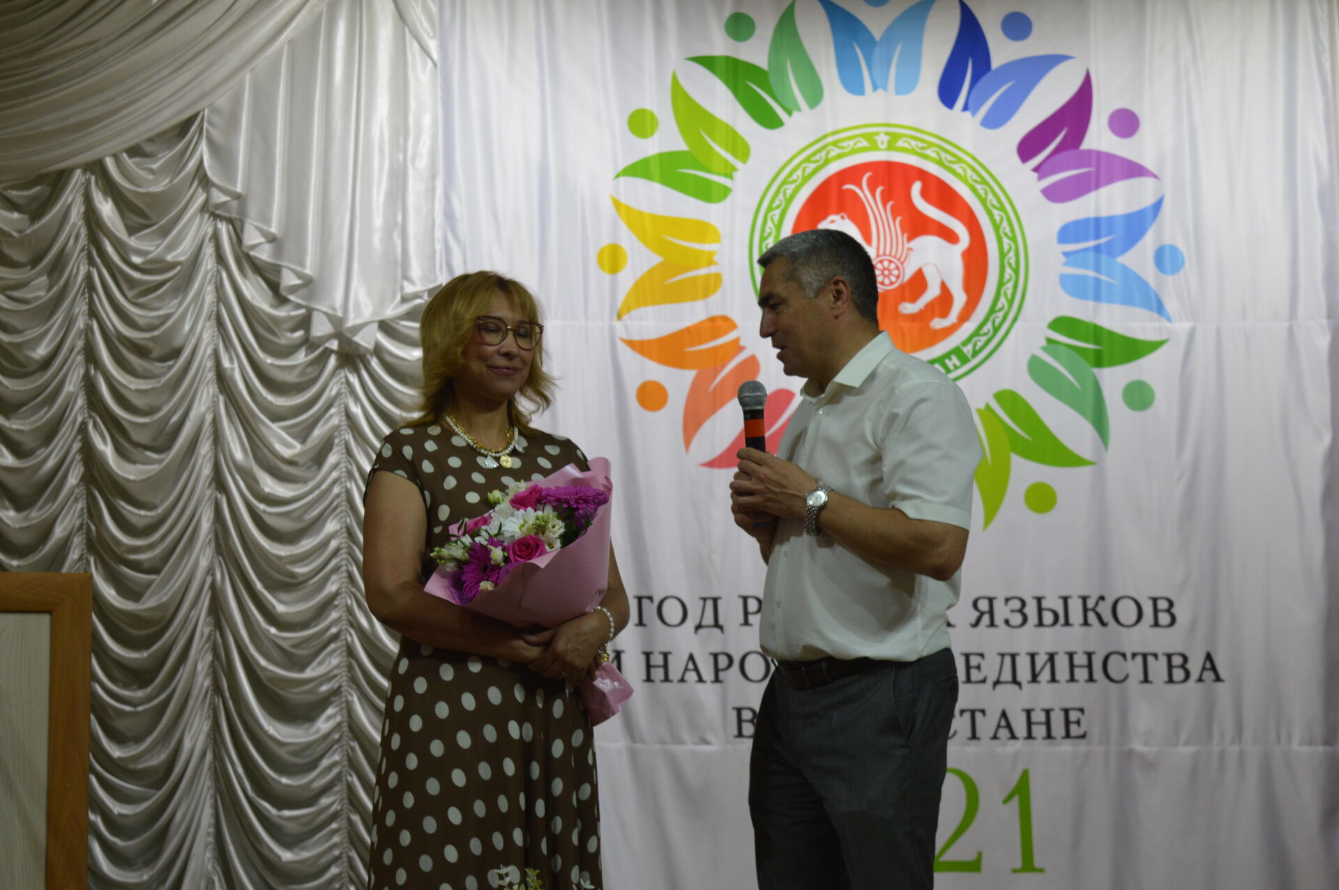 Министр соцзащиты РТ приехала поздравить соцработников Камского Устья с профессиональным праздником