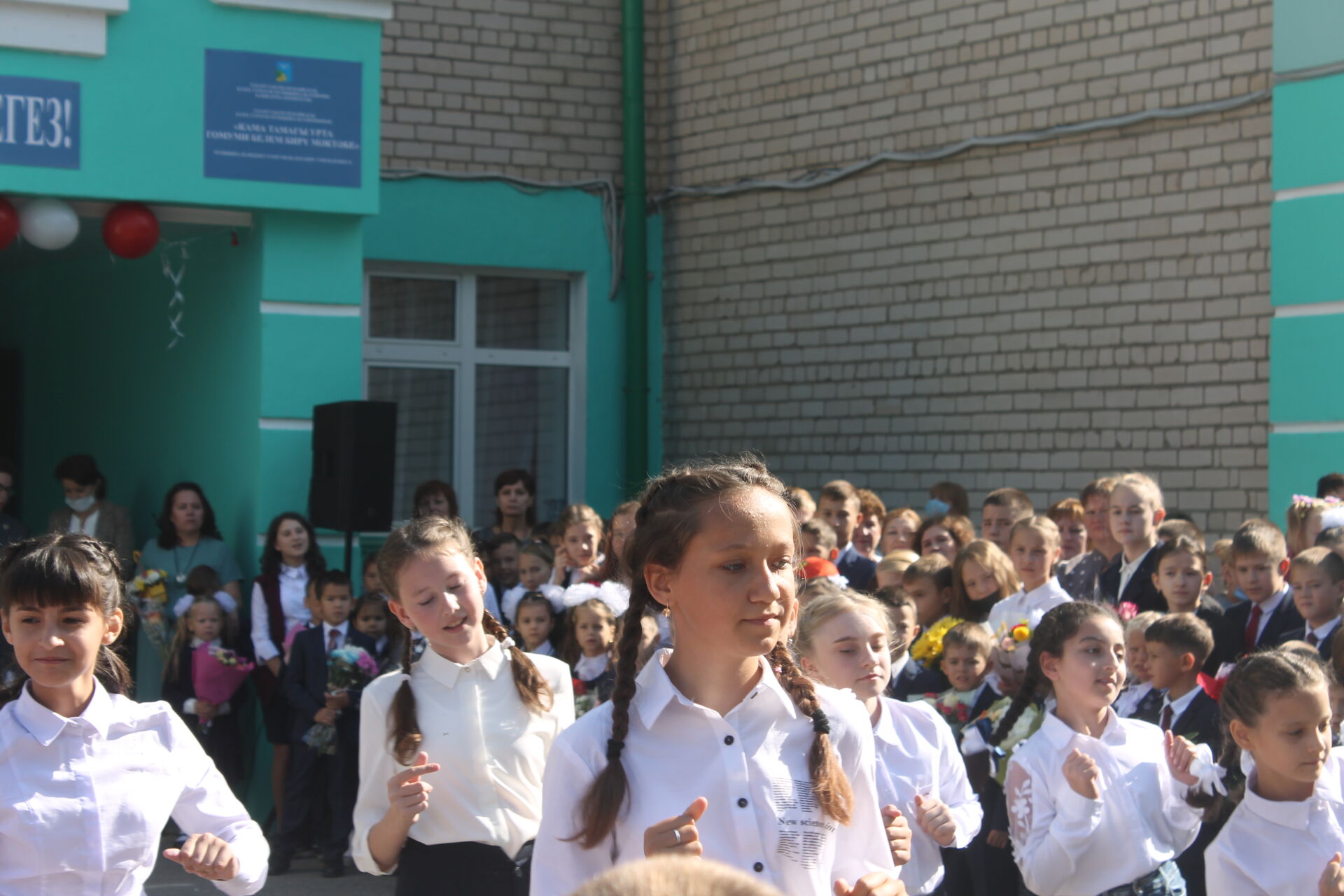 53 первоклассника приняла в этом году Камскоустьинская школа