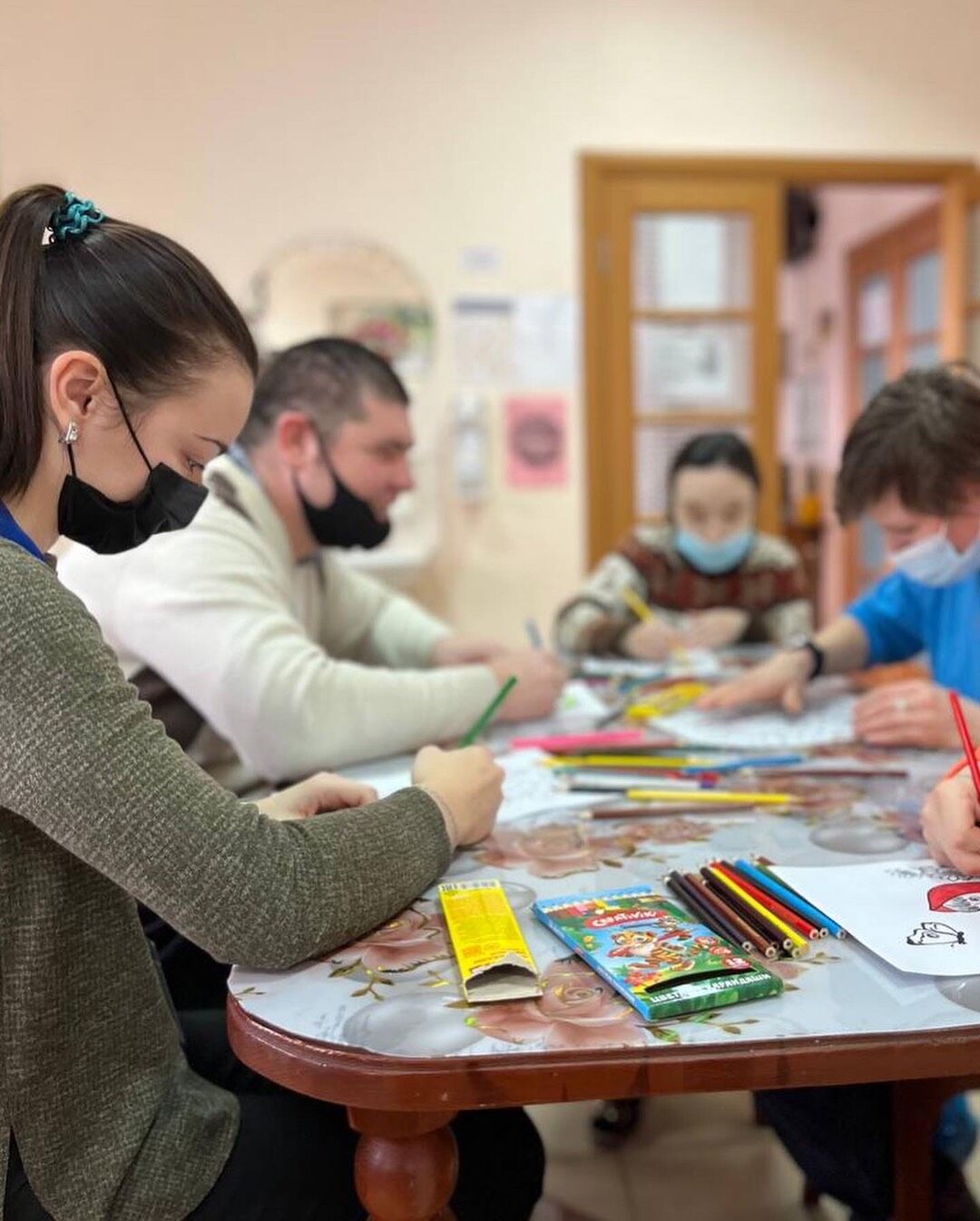 Специалисты центра "Богородский рай" проводят мероприятия для получателей соцуслуг