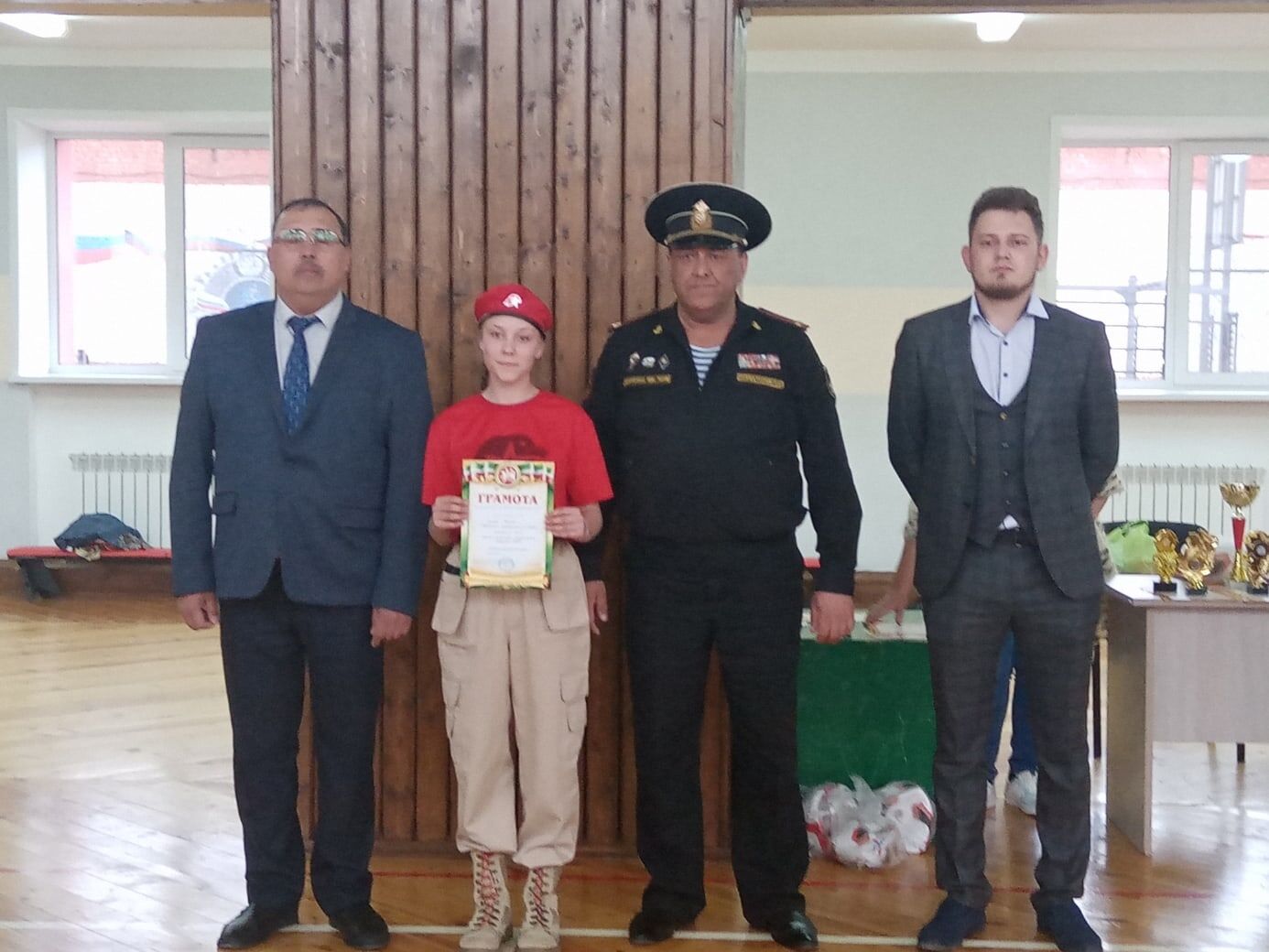 Команда юнармейцев Камскоустьинской школы стала призёром зональной "Зарницы-2022"