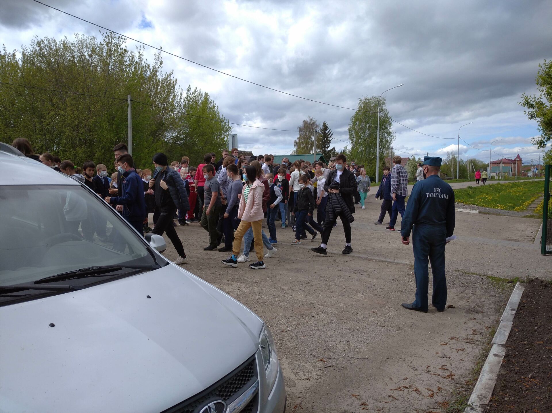 В Теньковской школе эвакуировали 147 человек