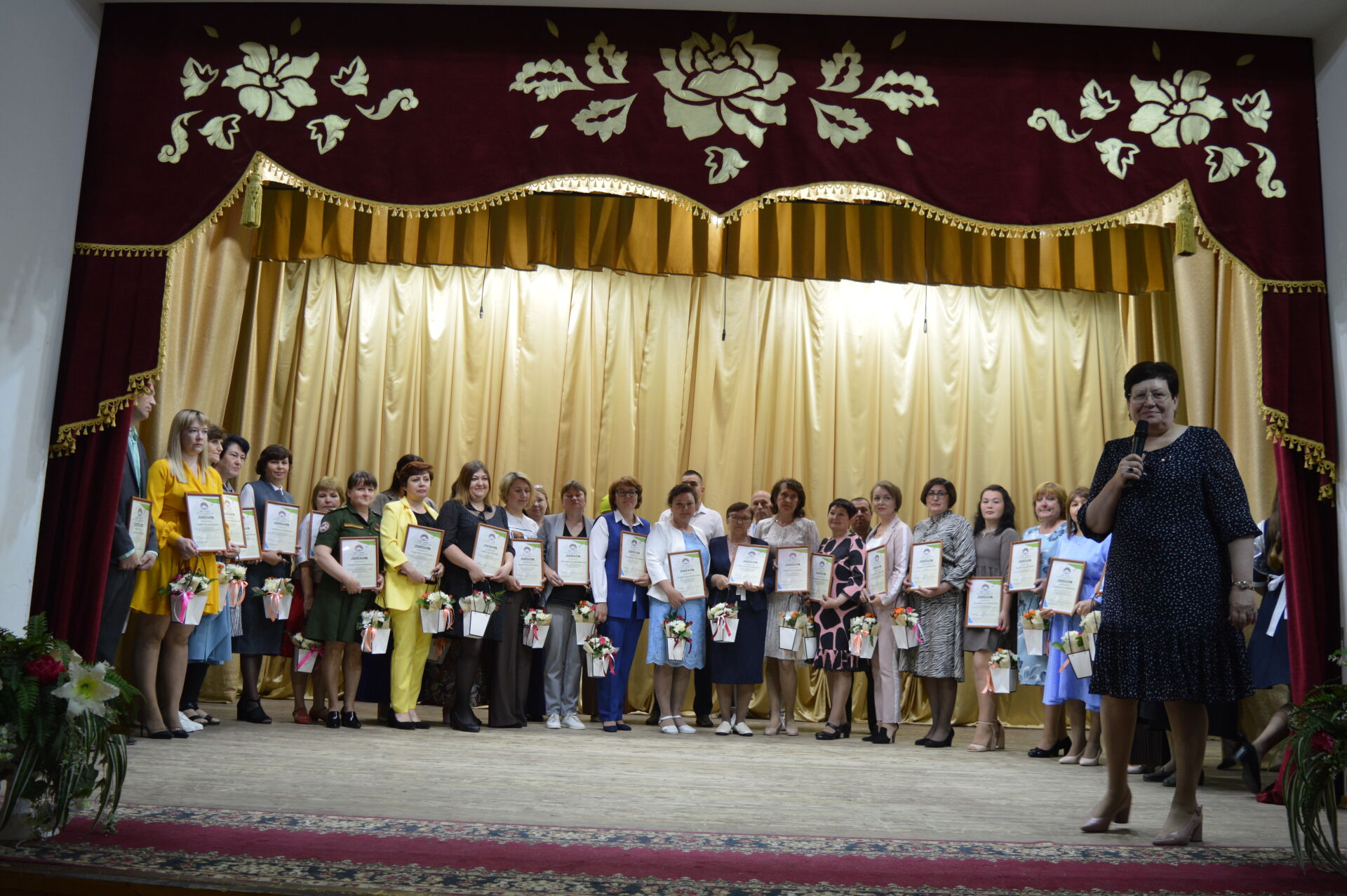В РДК прошёл яркий праздник «Парад талантов», посвящённый Дню защиты детей