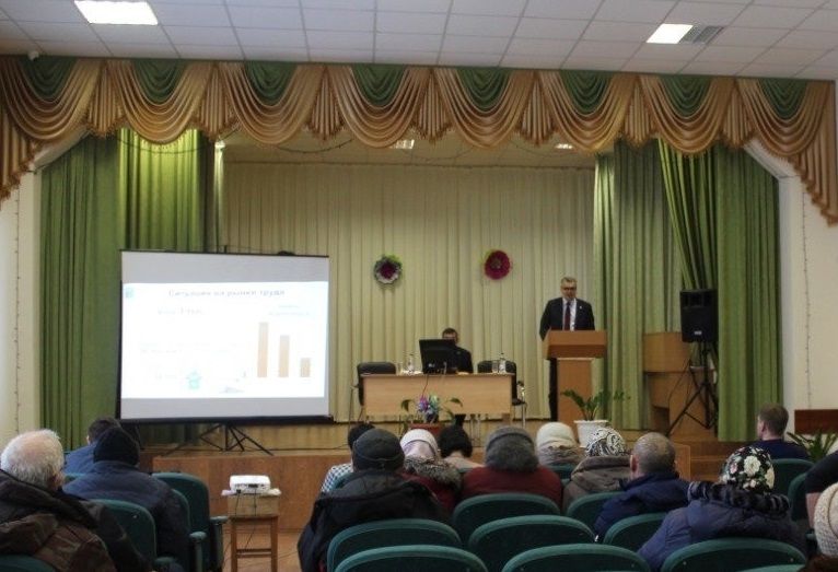 В Камско-Устьинском районе зафиксировано снижение числа безработных граждан