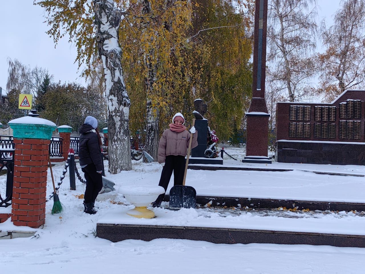 Первый снег в Камском Устье