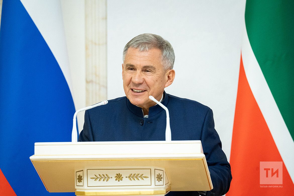 Минниханов вошел в ТОП-3 глав регионов России