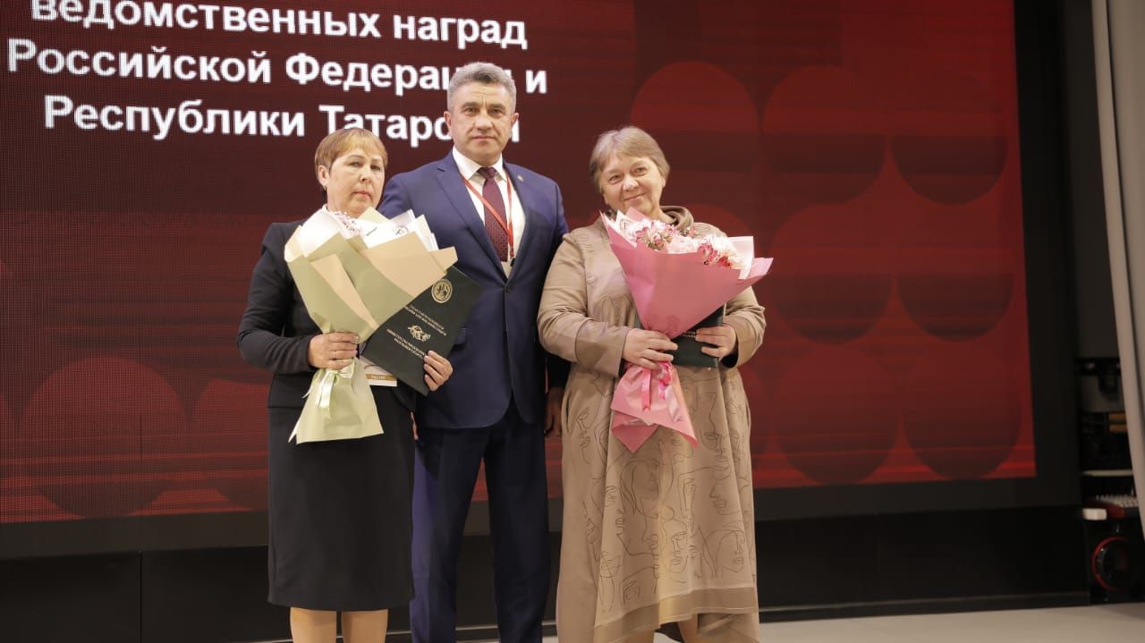 Труд учителя оценен по достоинству