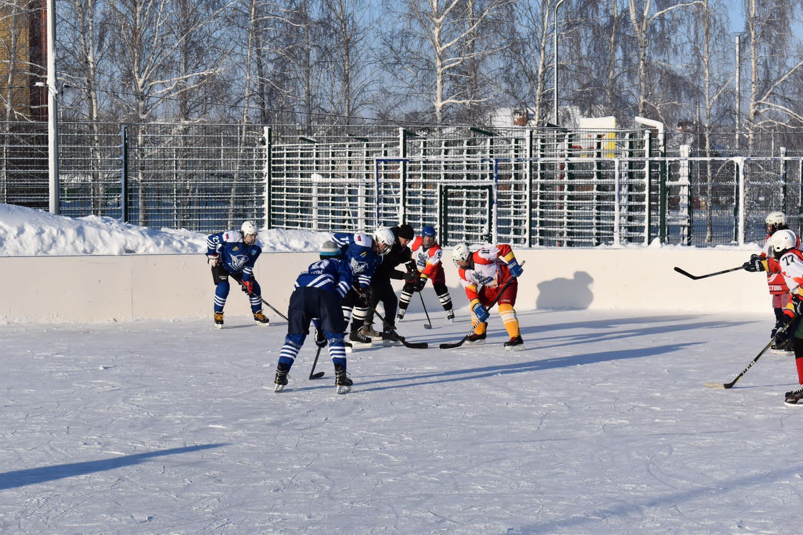 В Камском Устье прошел турнир по хоккею на кубок участника СВО