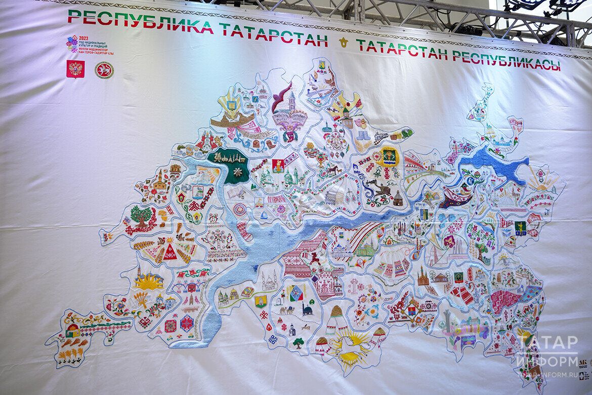 Вышитую карту Татарстана передадут в музей в рамках акции «Ночь искусств»