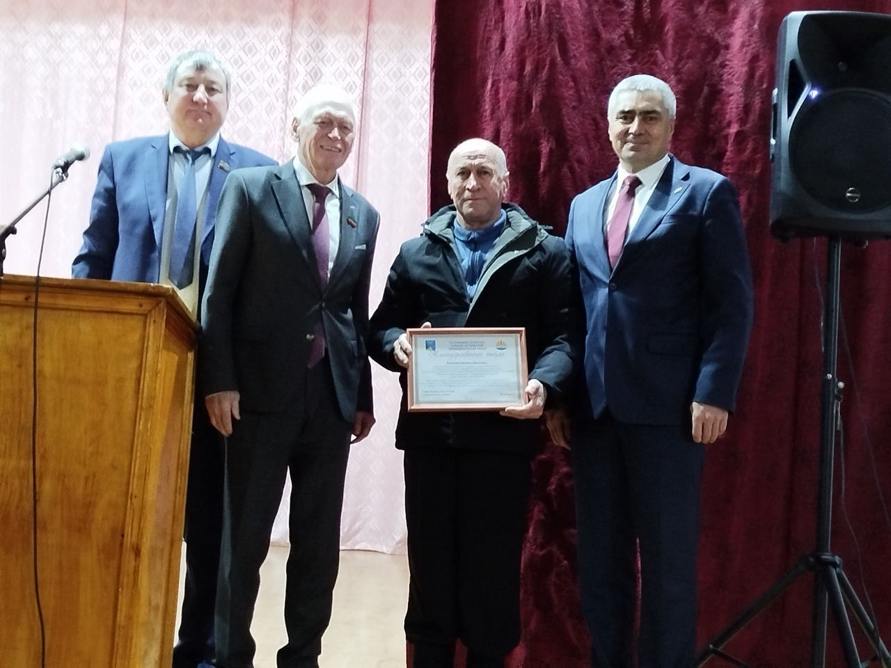 Новые светильники, пожарная техника и уборка дорог: итоги программы самообложения в Теньковском поселении