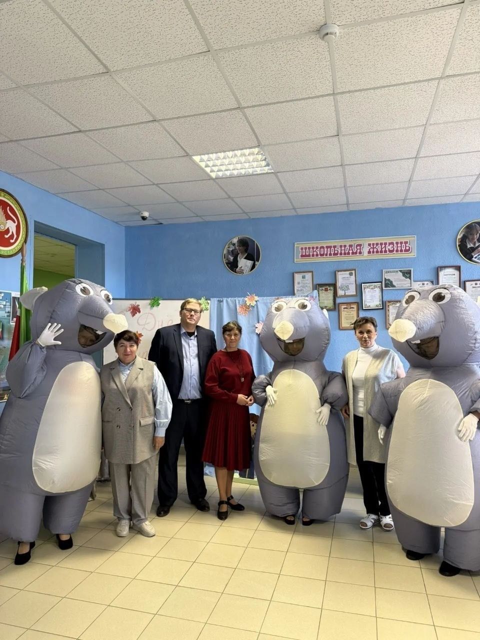 Педагоги Камско-Устьинского района принимали поздравления с Днем учителя