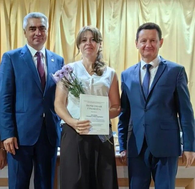 В зале не было учителя, который не получил награду