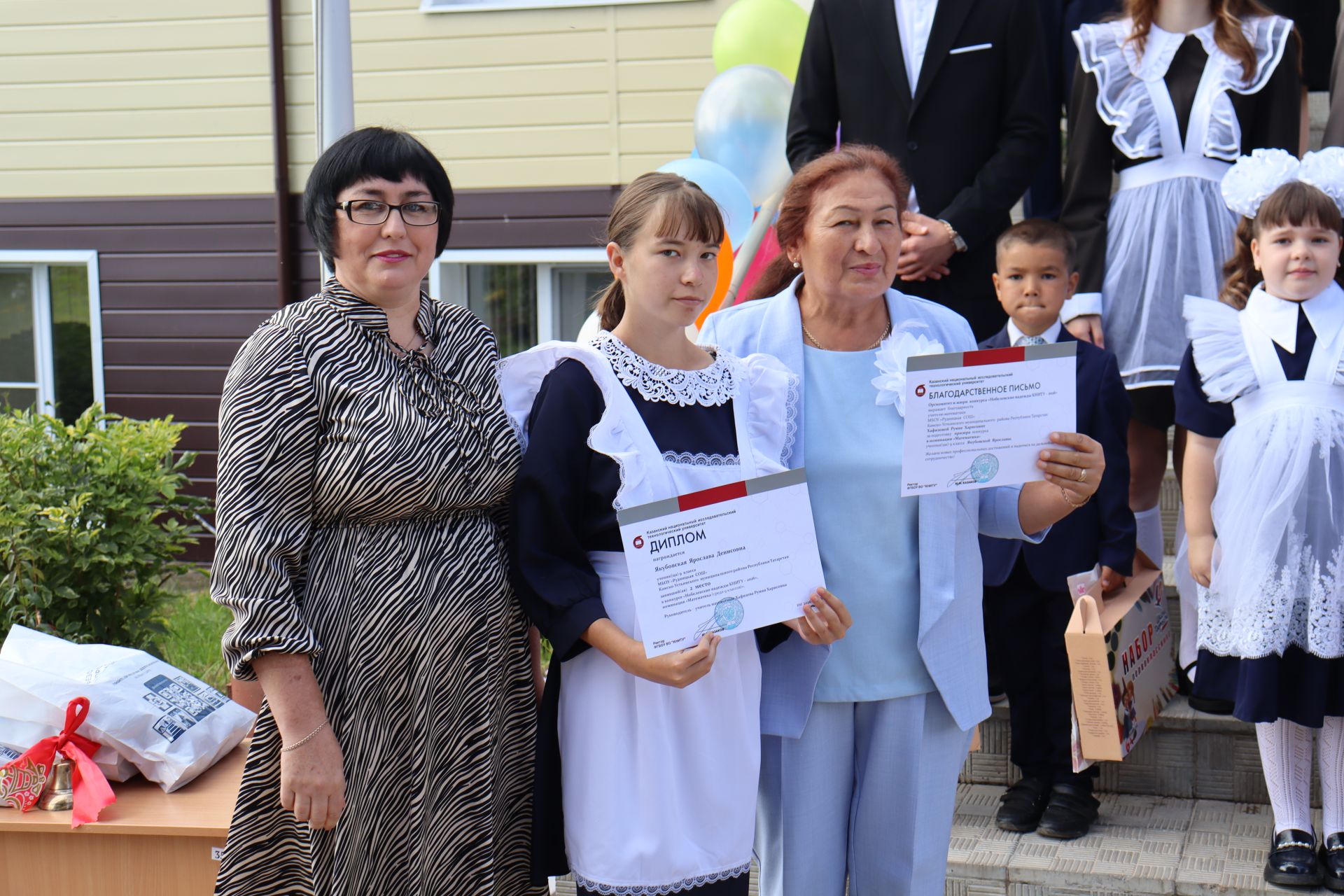 В Тенишево в школу пошли шесть первоклассников