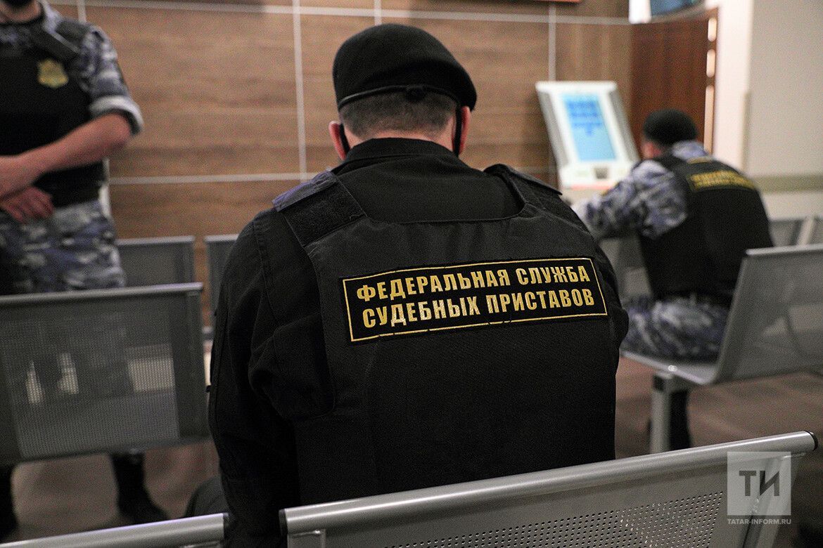 Арест автомобиля заставил камскоустьинца заплатить налоги