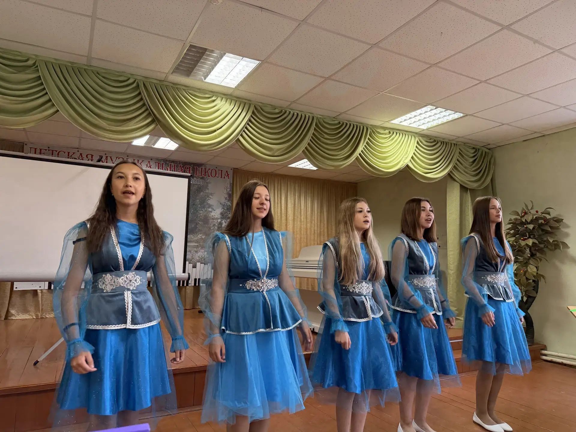 День открытых дверей прошел в Камско-Устьинской музыкальной школе