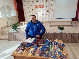 Динар Мифтахов встретился со школьниками перед поездкой на мировое первенство