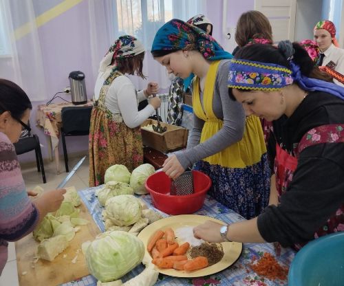 В Кирельском СДК прошла игровая программа «Капусткины вечерки»