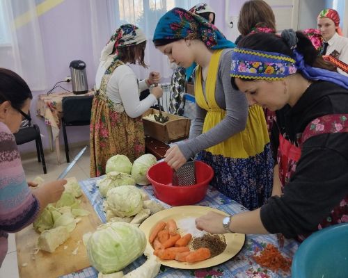 В Кирельском СДК прошла игровая программа «Капусткины вечерки»