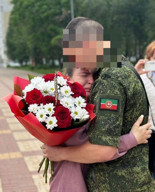 Боец СВО устроил трогательный сюрприз своей возлюбленной