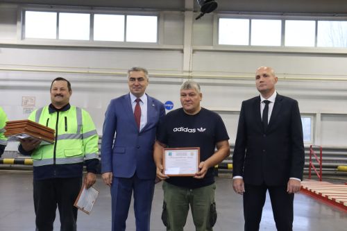 Награды вручили  камскоустьинским дорожникам
