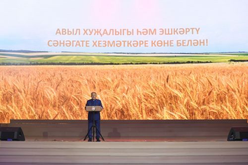 Рустам Минниханов поблагодарил тружеников сельского хозяйства
