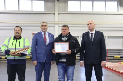 Награды вручили  камскоустьинским дорожникам