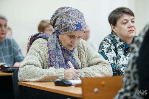 Почему в России пенсионеры не идут работать?