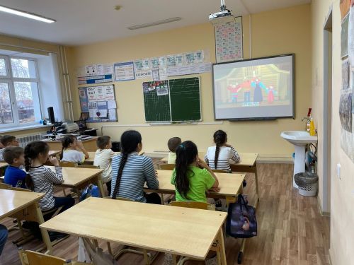 Соцработники провели мероприятие в пришкольном лагере