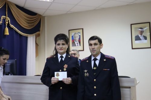 Семь медалей вручили полицейским Камского Устья