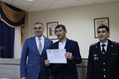 Семь медалей вручили полицейским Камского Устья
