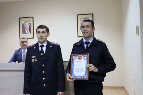 Семь медалей вручили полицейским Камского Устья