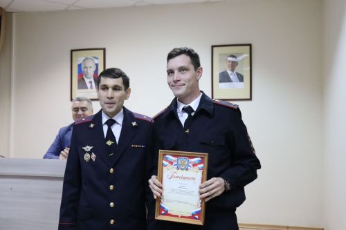 Семь медалей вручили полицейским Камского Устья