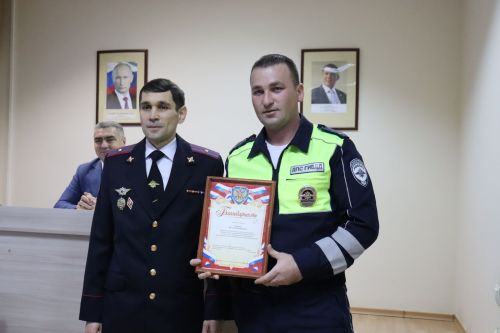 Семь медалей вручили полицейским Камского Устья
