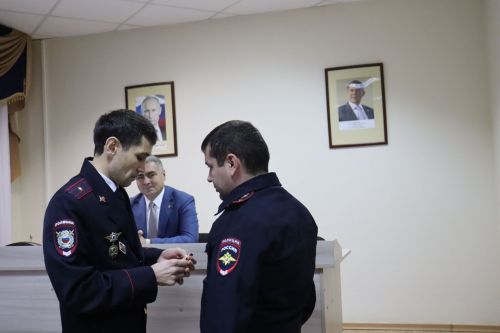 Семь медалей вручили полицейским Камского Устья