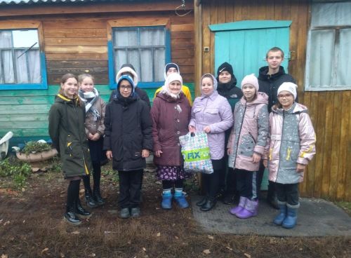 Односельчане дарят поддержку солдатам