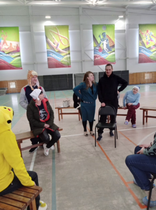 «Акчарлак» принимает друзей
