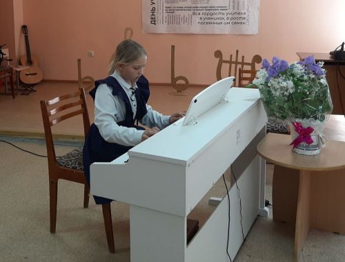 Этой школе - 55 лет