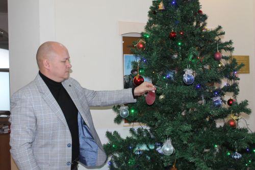 Руководители организаций и предприятий присоединились ко Всероссийской благотворительной акции «Ёлка желаний»