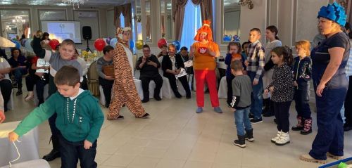 «Мандарин» собрал детей