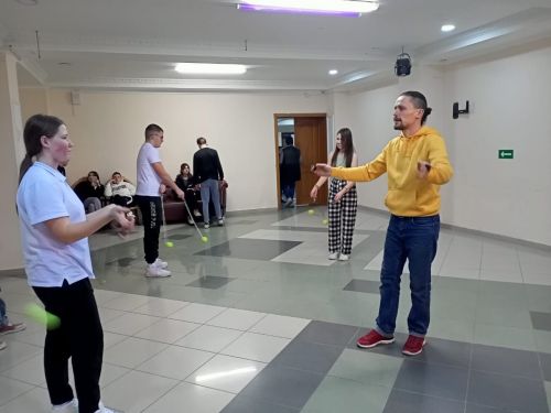 Цирковая студия: занятия для активных и талантливых