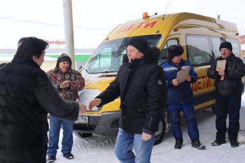 Армейская служба и сейчас помогает в работе камскоустьинцам