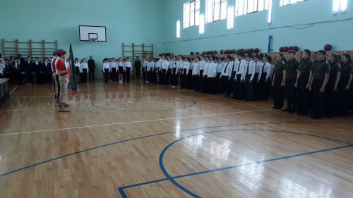 В Камскоустьинской школе прошел конкурс смотра строя и песни